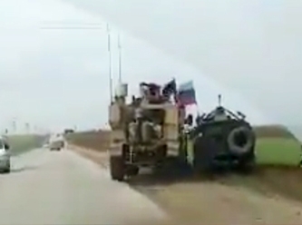 Suriye'de Amerikan ve Rus zırhlı araçları böyle kapıştı