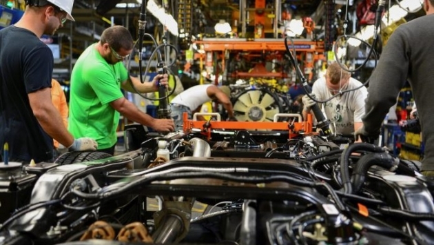 Ford ve General Motors üretime ara veriyor