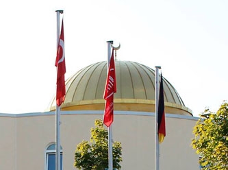 Almanya camileri açıyor: Nasıl ibadet edilecek?