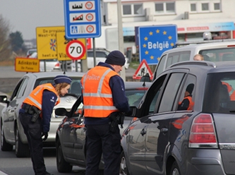 Schengen'e dışardan giriş yasağı uzatılıyor