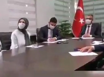 Kadın kolları başkanı abarttı: Allah çocuklarımın ömründen alıp Erdoğan'a versin