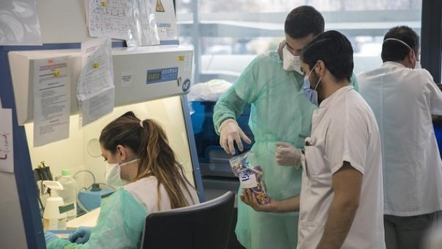 Fransa ve New York’ta koronavirüsle mücadele eden kamu görevlilerine ekstra ödeme