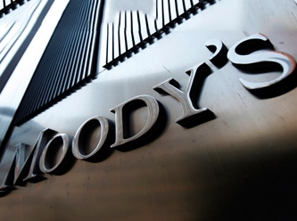 Moody's'ten kritik Türkiye açıklaması: Döviz rezervlerinin yarısını tüketti
