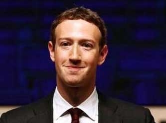 Facebook, Zuckerberg'i eleştiren çalışanını kovdu