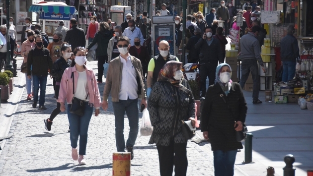 İstanbul, Ankara ve Bursa’da açık alanlarda maske takma zorunlu