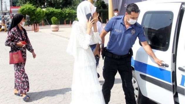 Zorla evlendirilmek istenen genç kız, polis baskınıyla kurtuldu