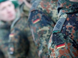 Almanya'da 'zorunlu askerlik' geri mi geliyor?