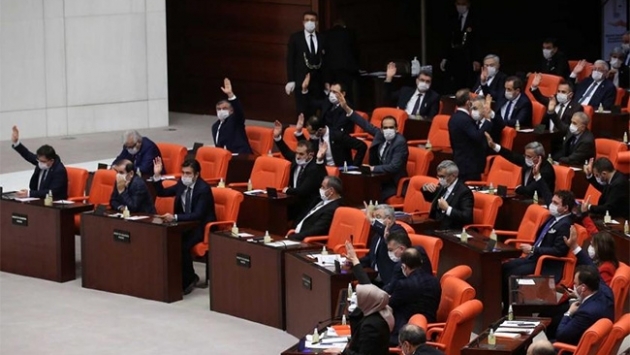 Meclis, ‘çoklu baro’ teklifinin 12 maddelik birinci bölümünü kabul etti
