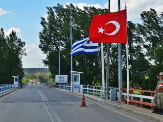 Yunanistan Türkiye ile ulaşım sınırlamasını uzattı