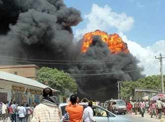 Somali'de intihar saldırısı dehşeti!