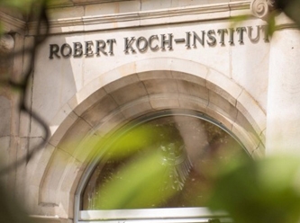 Almanya'da Robert Koch Enstitüsü'nden aşı özrü