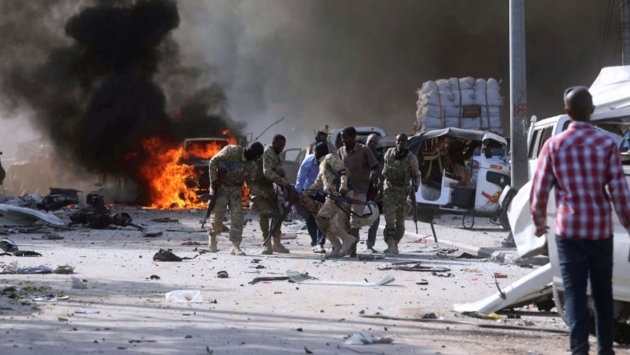 Somali’de El-Şebab bomba yüklü araçla otele saldırı: 17 ölü