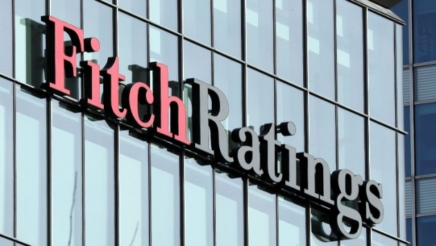 Fitch, 20 Türk bankasının notunu negatife düşürdü