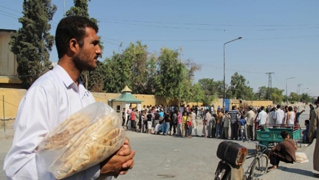 Suriye'de ekmek karaborsada