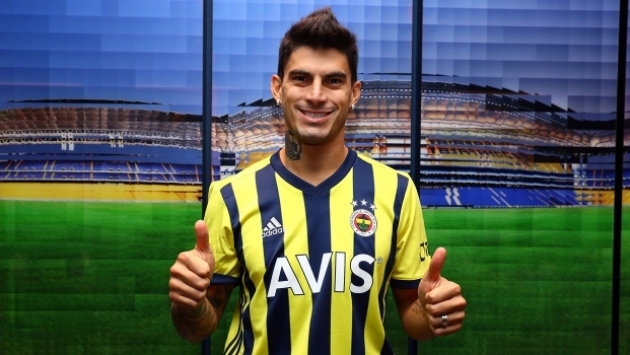 Fenerbahçe'de son gün imzaları