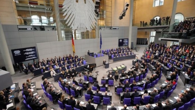 Almanya’da bağışları bildirmeyen milletvekilleri 60 bin euro ceza ödeyecek!
