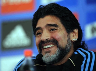 Maradona'nın adı o stada veriliyor