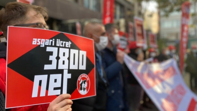 DİSK, sokaklarda: Asgari ücret vergiden muaf olsun