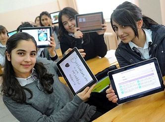 Eğitime erişemeyen öğrenci sayısı 6 milyon, dağıtılan tablet 60 bin