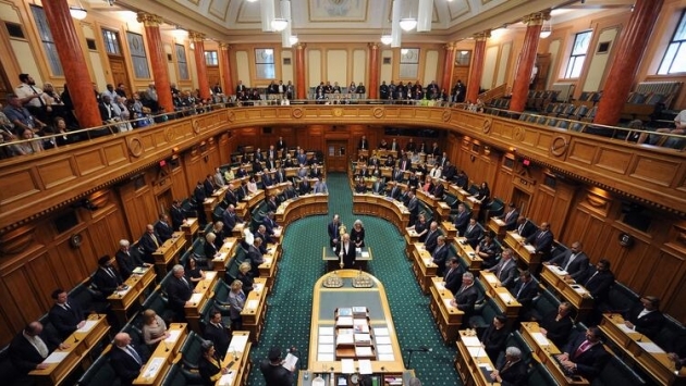 Yeni Zelanda'da başbakan ve milletvekili maaşlarına üç yıl zam yok