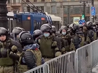 11 bin kişi gözaltına alındı, Moskova'daki hapishanelerde yer kalmadı