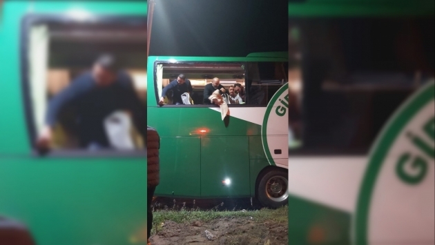 Samsun’da Giresunspor otobüsüne taşlı saldırı