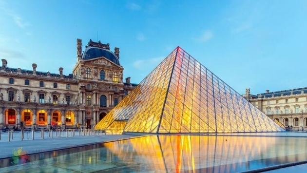 Louvre Müzesi online erişime açıldı: 480 binden fazla eser sergilenecek