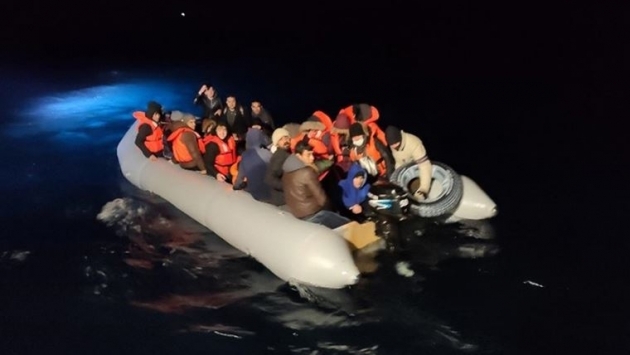 Ege Denizi’nde ölüme itilen 231 göçmen kurtarıldı