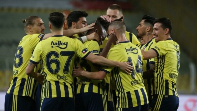 Fenerbahçe Erzurumspor’u 14 dakikada devirdi, ‘yarış bitmedi’ dedi: 3-1