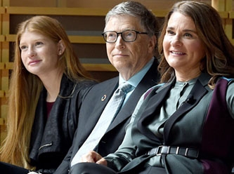 Bill Gates, eşi Melinda'ya 1.8 milyar dolarlık hisse aktardı