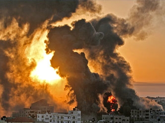 İsrail uluslararası televizyonların olduğu binayı bombaladı