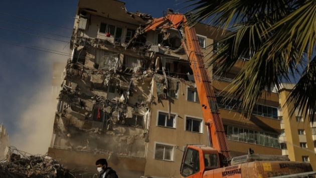 İzmirli depremzedeler: Bizi müteahhitlerin insafına bırakmayın