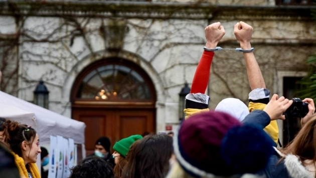 Boğaziçi protestolarına katılan öğrencilere bu kez de sosyal mesafe cezası