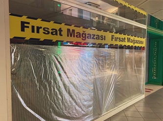 Türkiye'de krizin fotoğrafı: AVM'de dükkanlar kepenk kapattı