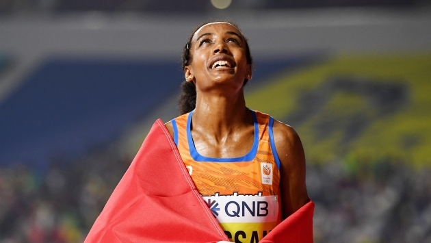 Hollandalı atlet, kadınlar 10 bin metrede dünya rekorunu kırdı