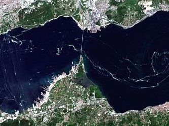 Marmara Denizi'ndeki müsilaj felaketi uzaydan görüntülendi