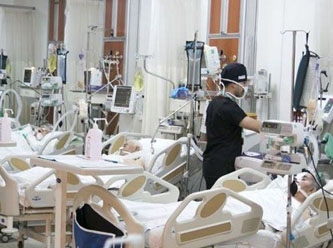 Endonezya'da oksijen tükendi, 63 Covid-19 hastası can verdi