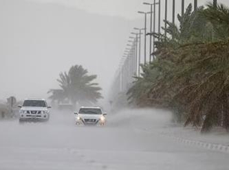 Dubai'de yapay yağmur üretildi, drone ile sağanak yağdırıldı