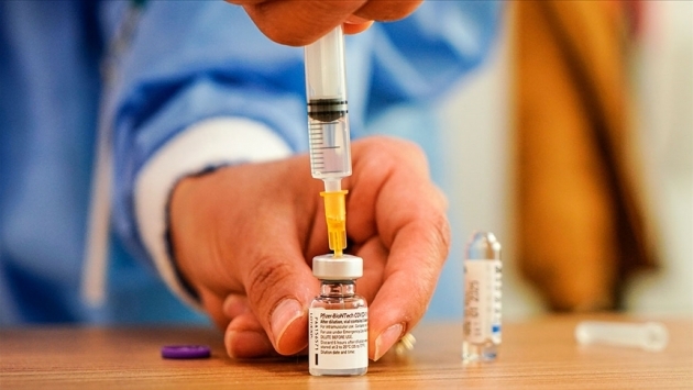 Pfizer-BioNTech aşısıyla ilgili çarpıcı araştırma: Süreyi uzatın