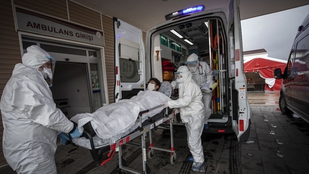 Koca, vefat bilgisini gizli tuttu: Ambulanslarda 3 bin 552 sağlıkçı virüse yakalanmış