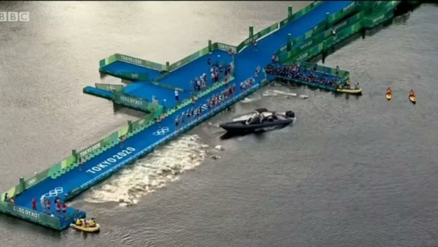 Tokyo Olimpiyatları triatlon yarışında ‘tekne’ kaosu!