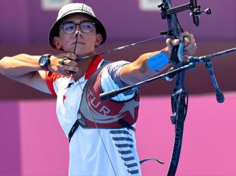 İlk altın... Mete Gazoz okçulukta Olimpiyat Şampiyonu oldu