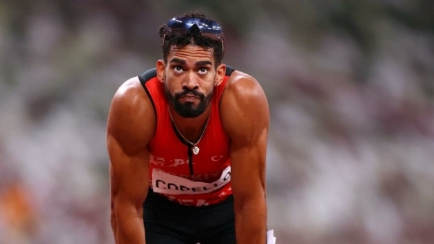 400 metre engellide dünya rekoru kırıldı, Yasmani Copello gözyaşlarıyla veda etti