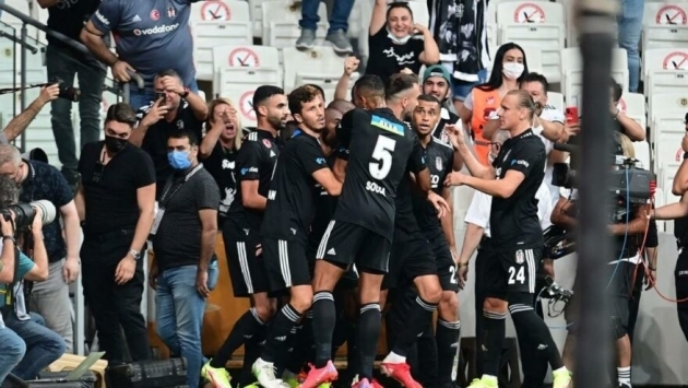 Beşiktaş sezon açılışında Çaykur Rizespor’u 3 golle devirdi