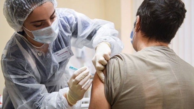 Bakan Koca: Vefatların yüzde 90'ı ya aşı olmamış ya da eksik aşı olmuş kişiler