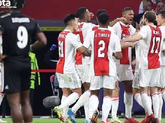 Hollanda basını: Güçlü Ajax, yıpranmış Beşiktaş'a acıdı