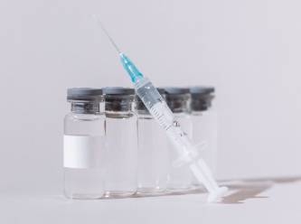Pfizer'den dünya ilk olacak aşı deneyi