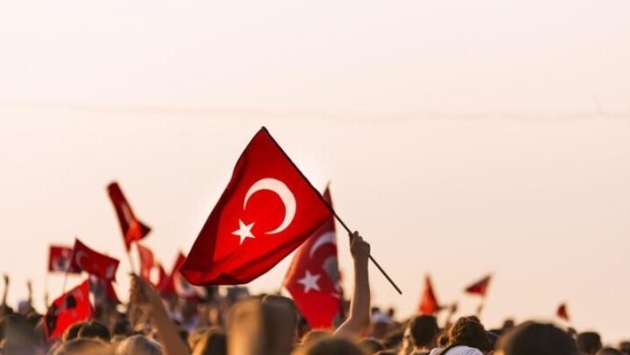 İzmir Marşı siyasi olduğu gerekçesiyle Cumhuriyet Bayramı programından çıkartıldı
