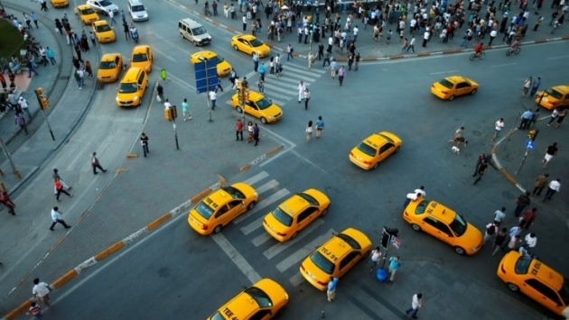 İBB’den taksi sorunu için yeni hamle: Plaka sahiplerine ‘geçim kaynağı’ incelemesi