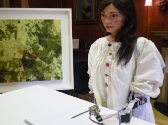 Robot ressam Ai-Da gözaltına alındı